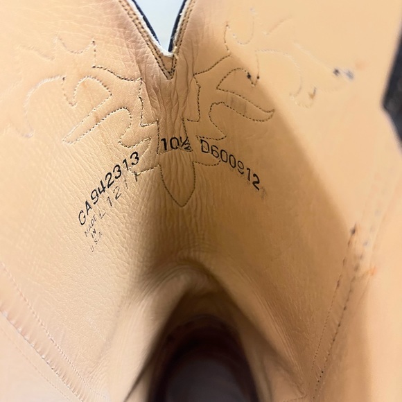 Lucchese Alligator boots - Picture 5 of 9